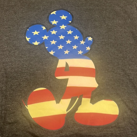 Disney Patriotic Mickey Mouse T-Shirt- Size XL NWT - Picture 3 of 5